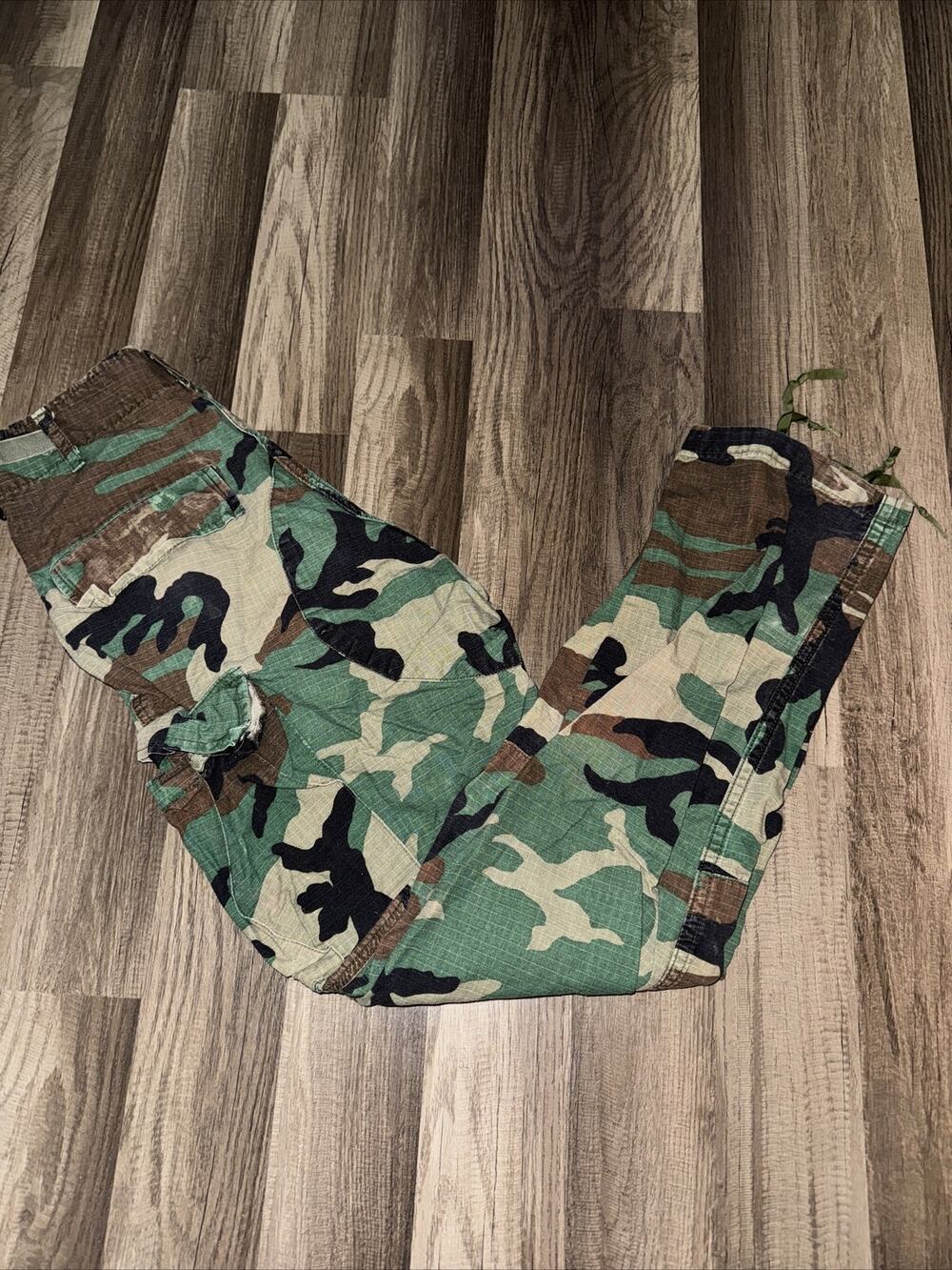 Military Cargo Camo Green Pants 28x31